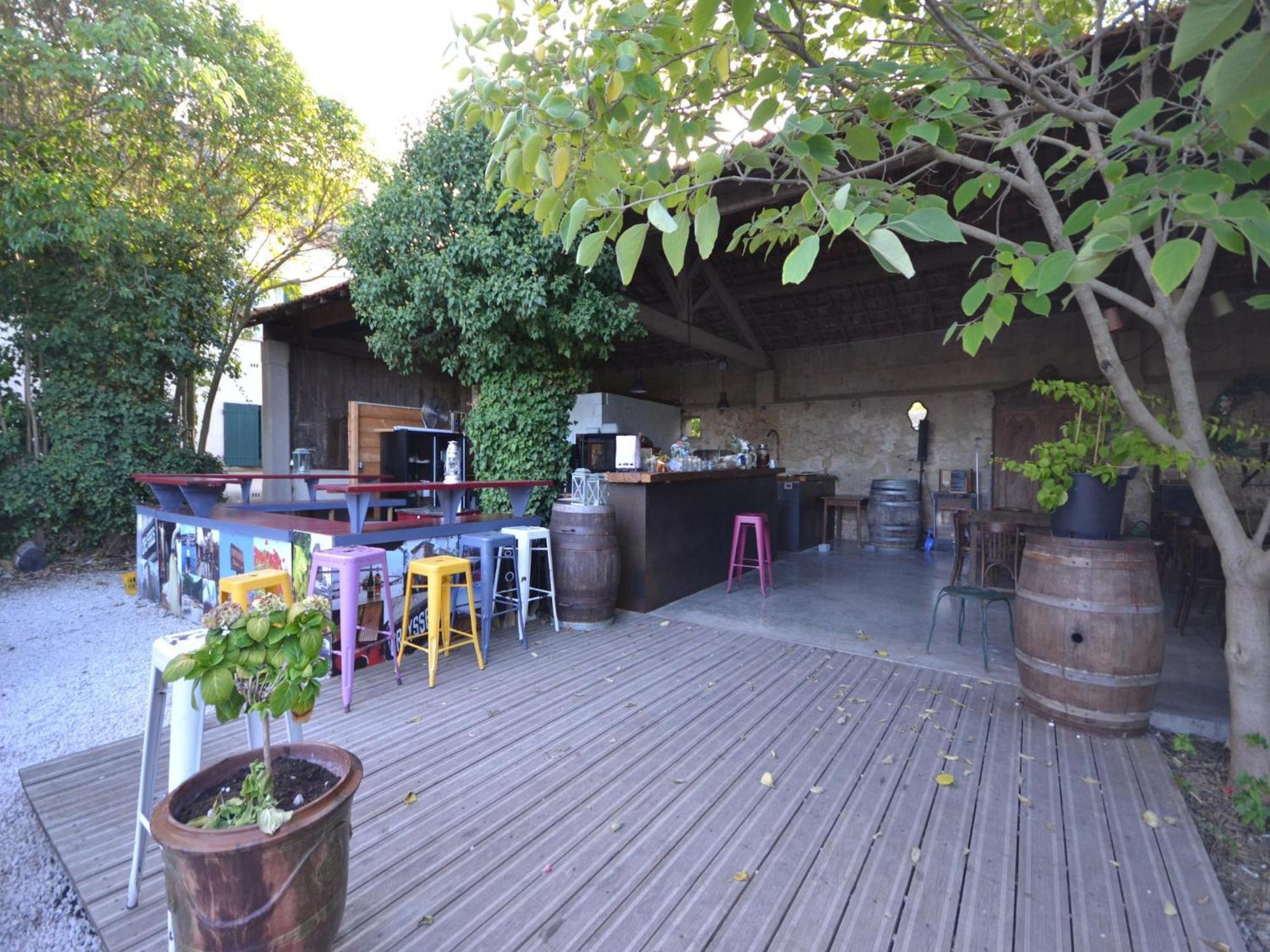 Apartment With Pool Amid Vineyards And Near The Beach Meze Bagian luar foto