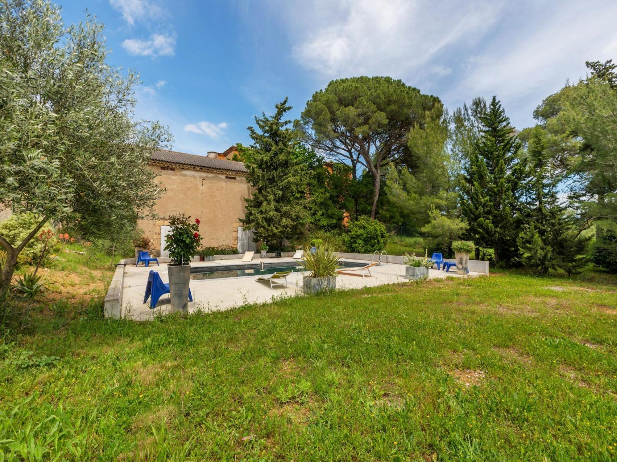 Apartment With Pool Amid Vineyards And Near The Beach Meze Bagian luar foto