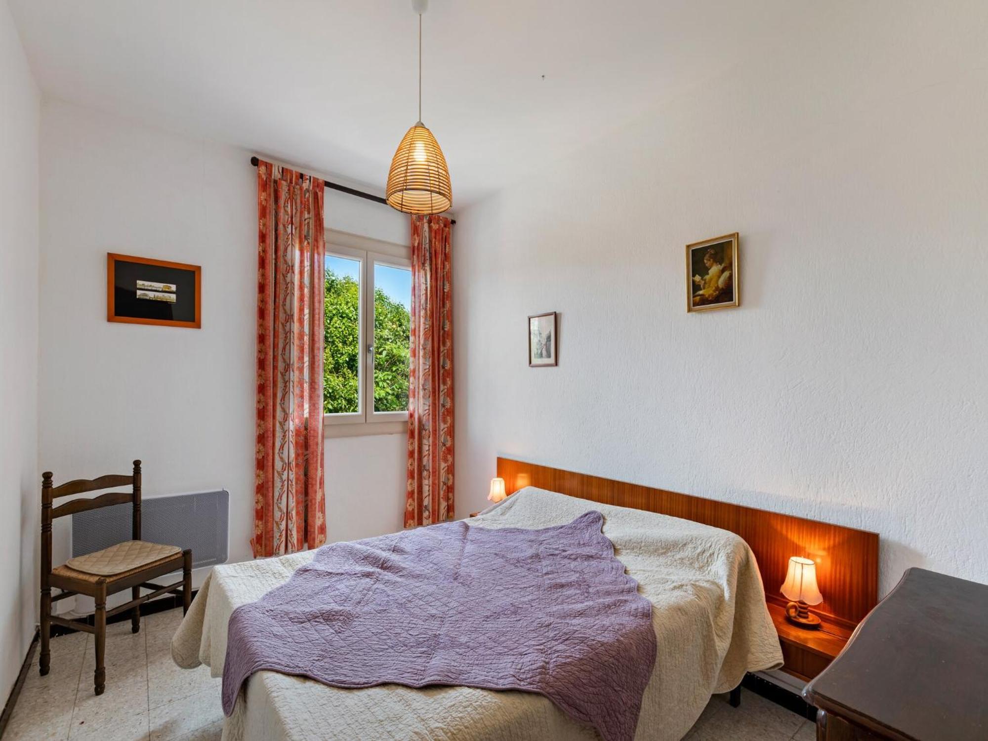 Apartment With Pool Amid Vineyards And Near The Beach Meze Bagian luar foto