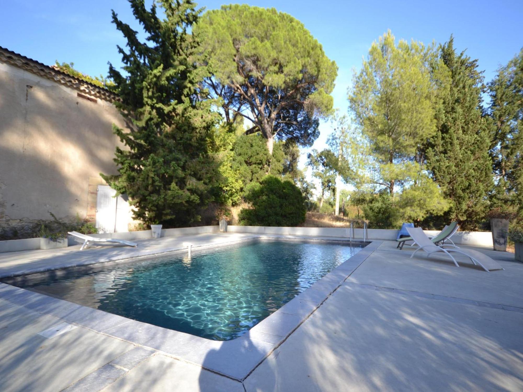 Apartment With Pool Amid Vineyards And Near The Beach Meze Bagian luar foto